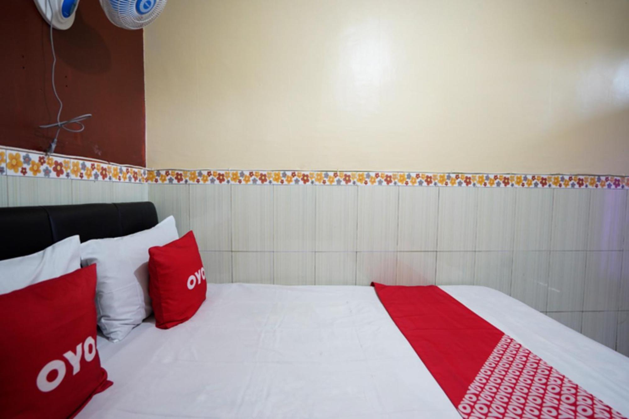 Oyo 927 Carina Hotel Claket Dış mekan fotoğraf