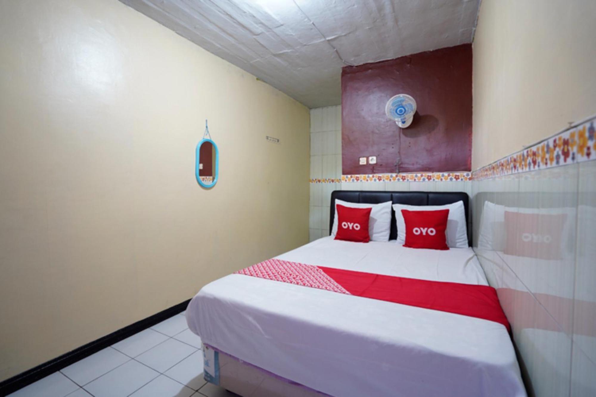 Oyo 927 Carina Hotel Claket Dış mekan fotoğraf